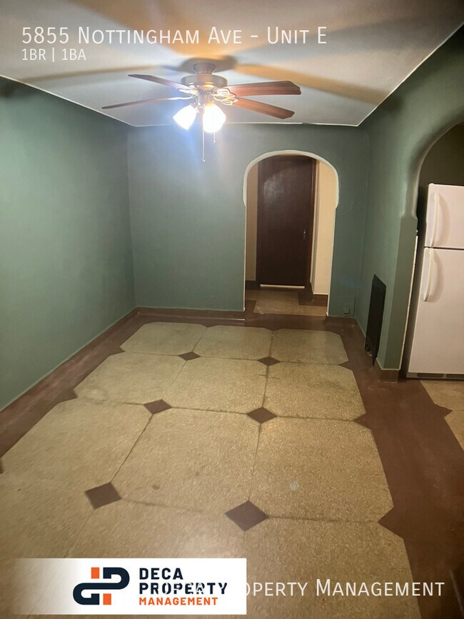 Building Photo - 1 Bedroom Apartment