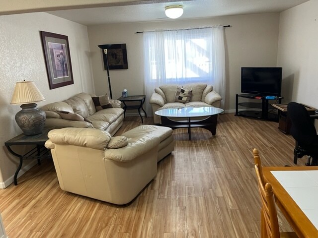 Entry - 1218 Hawkeye Ct