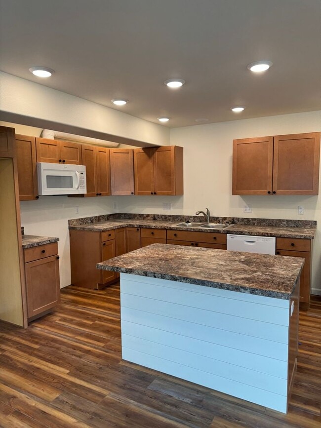 Building Photo - 8113 Northwind Ave