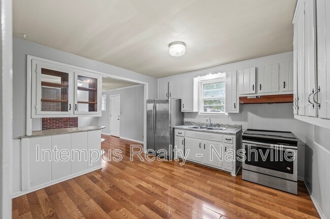 Foto del edificio - 114 Old Trinity Ln