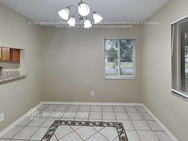 Foto del edificio - 1904 Paddock Dr