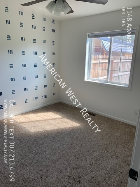 Foto del edificio - 3 bed, 1 bath