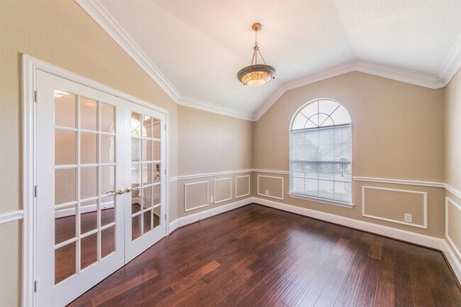 Building Photo - 5212 Estrella Ln