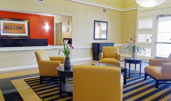 Lobby and Guest Check-in - Furnished Studio - Jacksonville