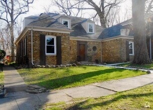 Building Photo - 1611 W 105th Pl