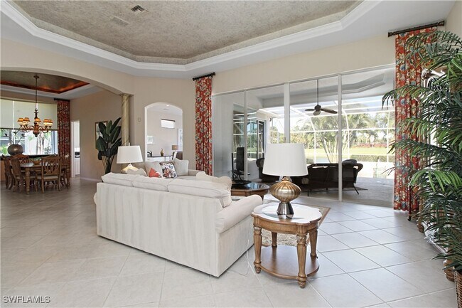 Foto del edificio - 1901 Winding Oaks Way