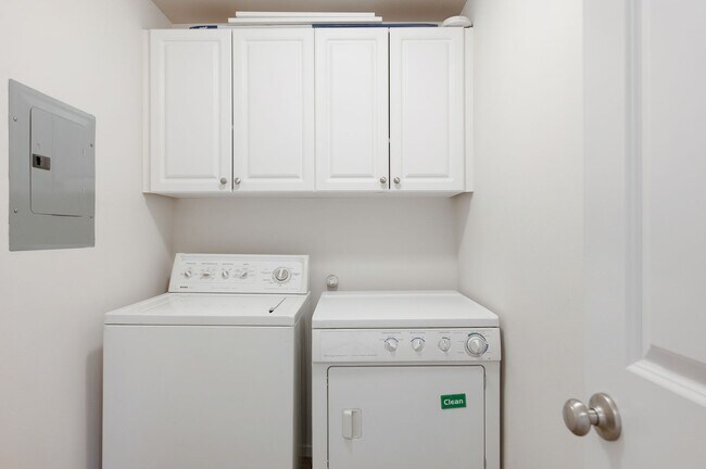 Foto del edificio - 1213 Townhomes