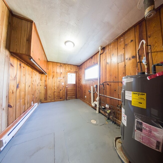 Foto del edificio - 3 Bedroom One Bathroom updated home