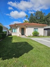 Building Photo - 2030 SW 60th Ave