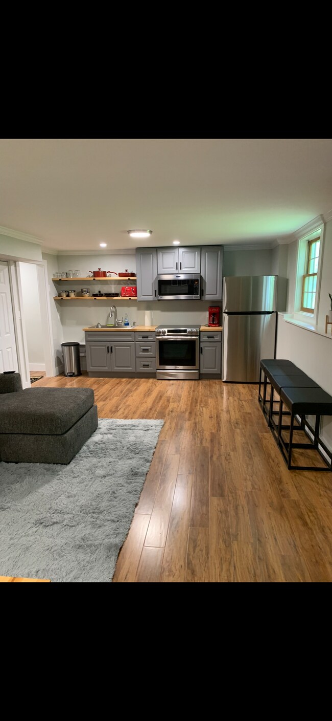 Foto del edificio - 105 Partridge Rd