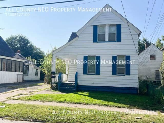 Building Photo - 6700 Gertrude Ave