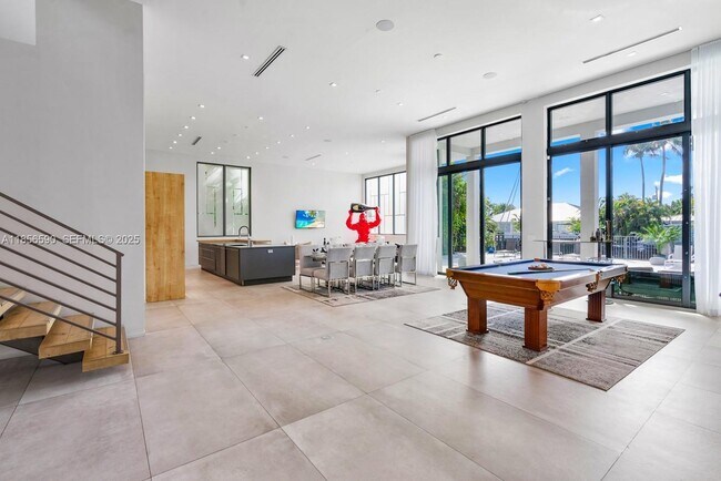 Foto del edificio - 2700 NE 18th St