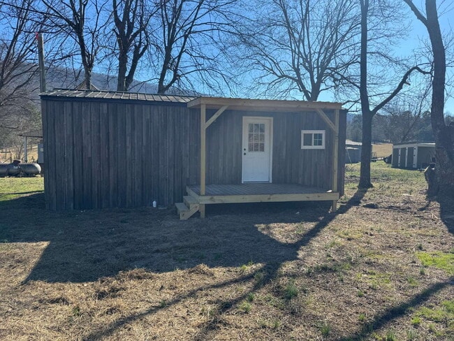 Building Photo - "Charming 1-Bedroom Retreat in Valley Head – Cozy 360 Sq. Ft. Tiny House!"