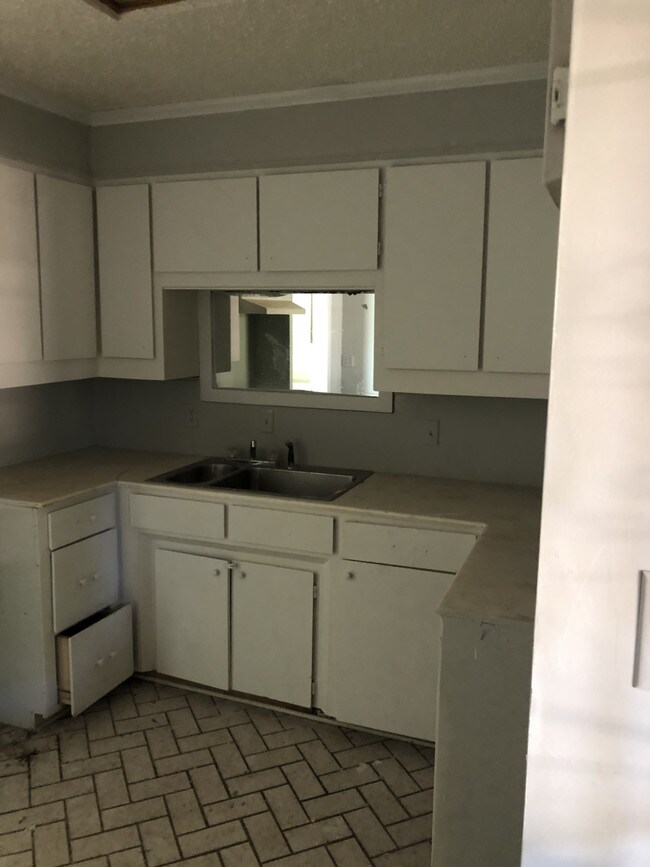 Foto del edificio - 837 Huntington Ln. 71106