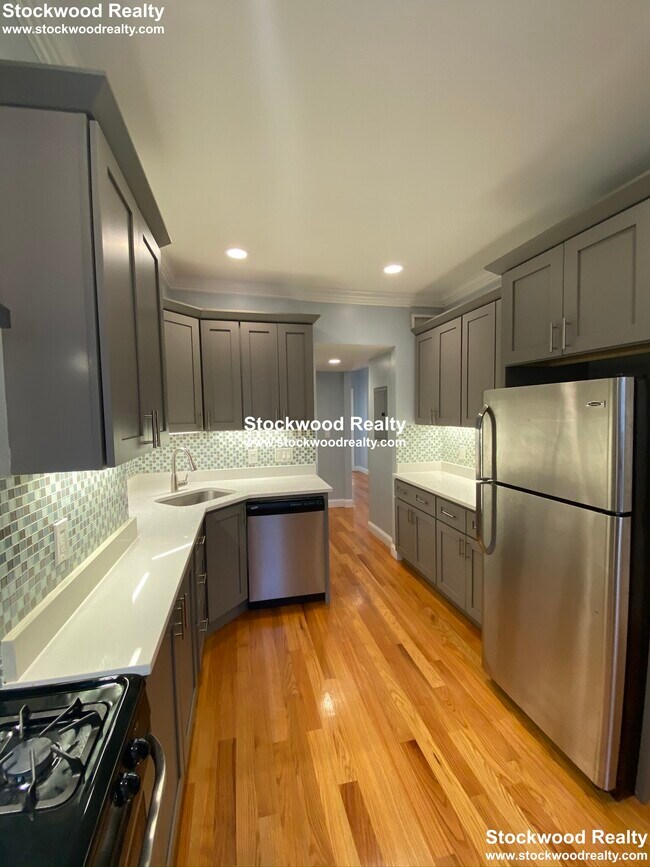 Foto del edificio - 841 Dorchester Ave