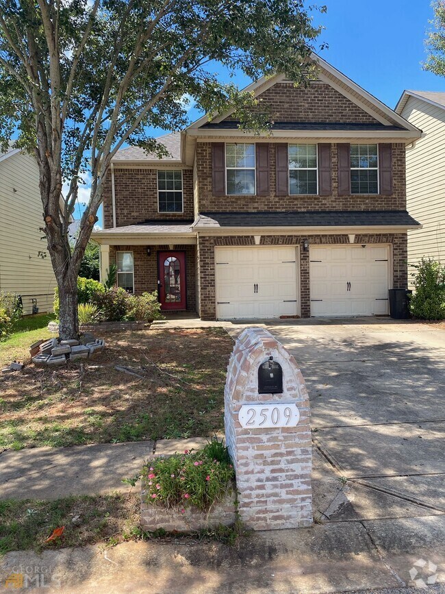 Pembrooke Park Houses under 2,500 Mcdonough, GA 9 Homes