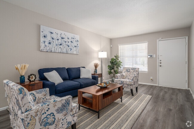 Interior Photo - Windsor Manor