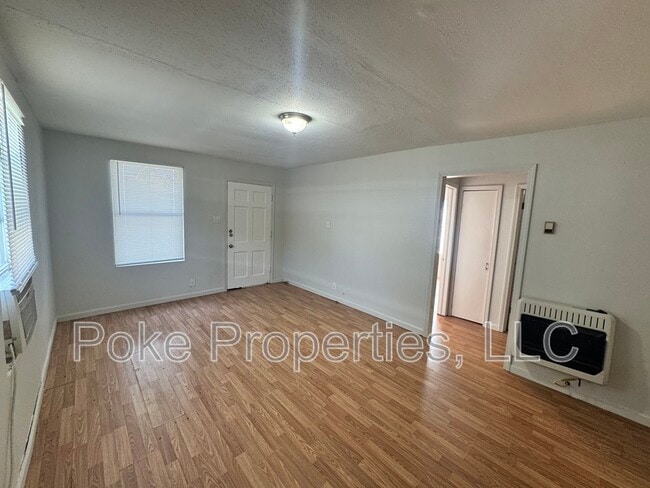 Building Photo - 2233 Lilly St