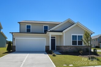Building Photo - 6015 Weddington Pointe Dr