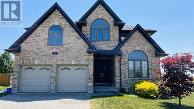 Building Photo - 1465 PRIVET Pl