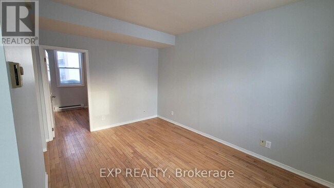 Photo du bâtiment - 187 Dalhousie St