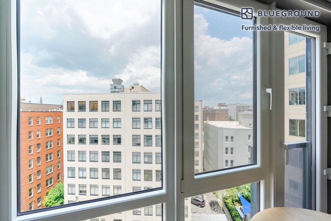 Building Photo - 1313 L St NW