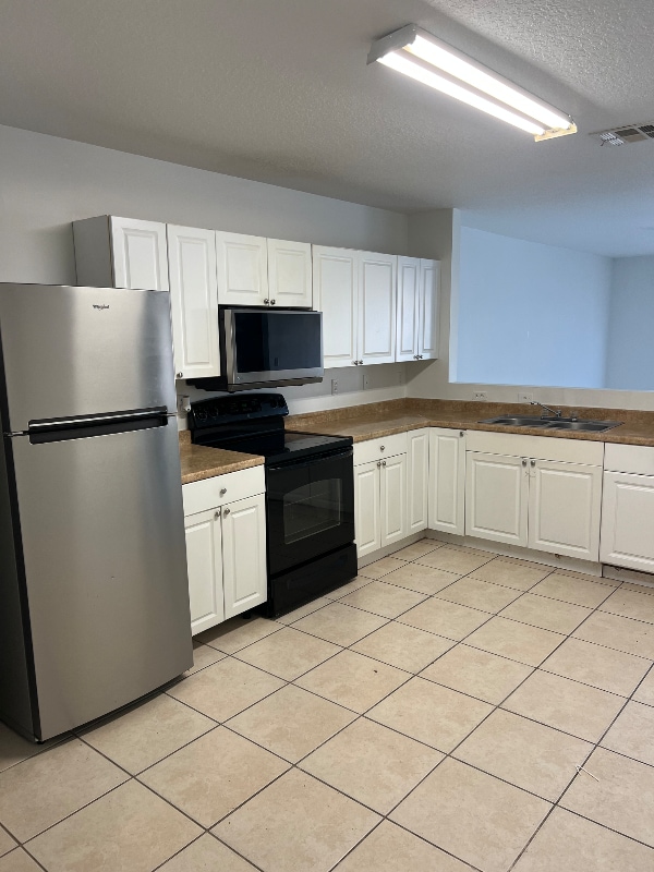 Foto del edificio - 1311 Emerald Terrace