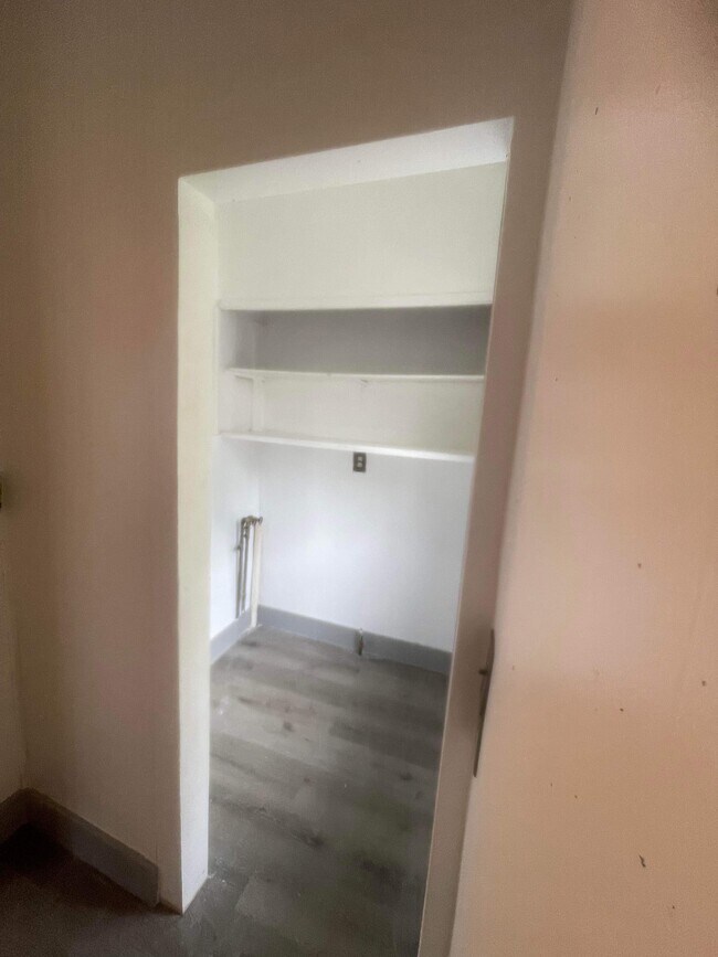 Foto del edificio - 718 Washington Ave