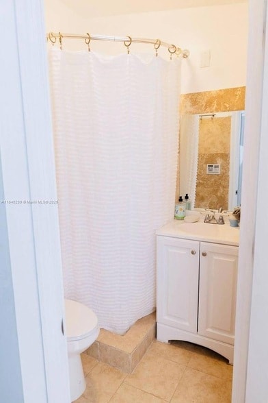 Building Photo - 2221 SW 26th Ln