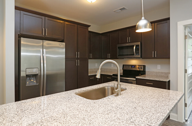 2BR, 2BA - 960sf B1- Kitchen - Riverwalk at Centennial