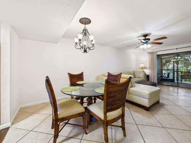 Foto del edificio - Furnished 2BR/2BA Pine Haven Condo with Pr...