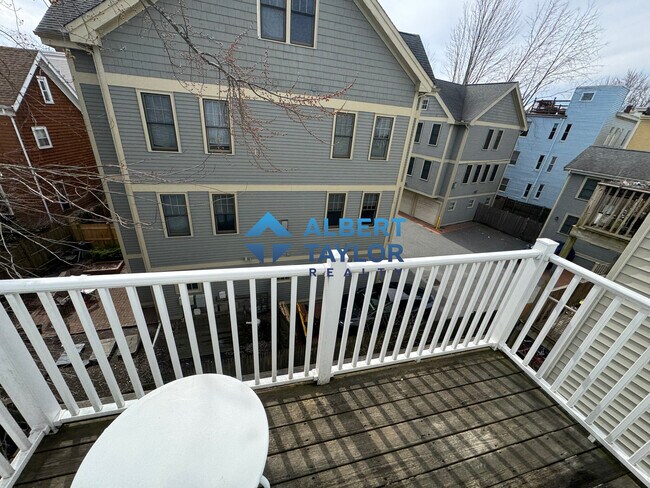 Foto del edificio - 378 Washington St