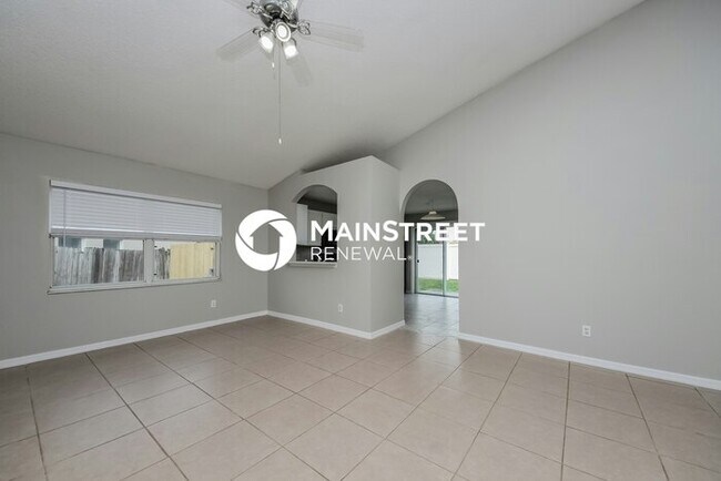 Foto del edificio - 3 Bedroom Pet-Friendly Home in St. Cloud, FL with Main Street Renewal