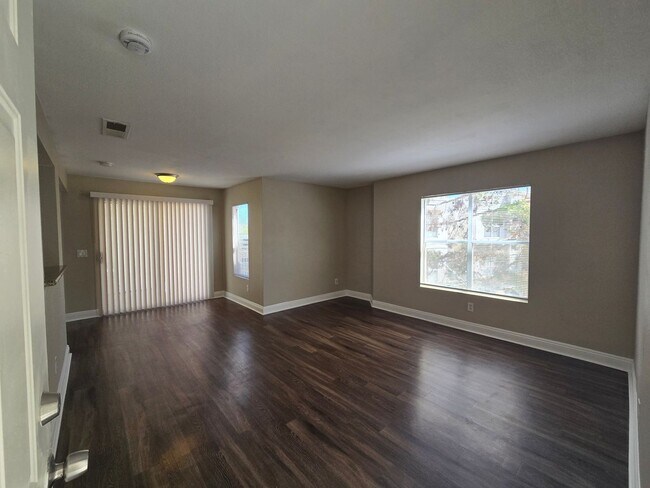 Foto del edificio - A Fabulous 2 Bedroom, 2 Bathroom condo at ...