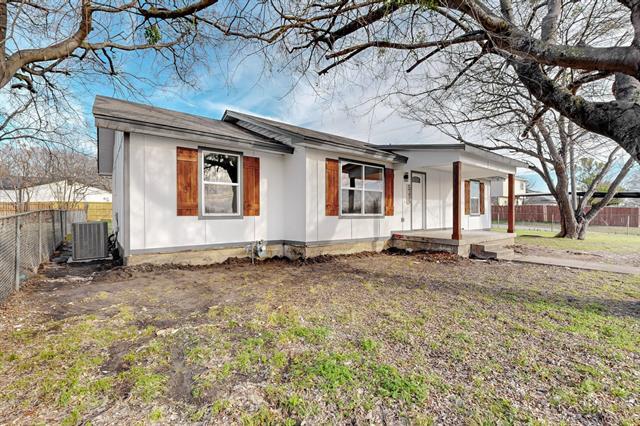 Building Photo - 2802 N Masters Dr