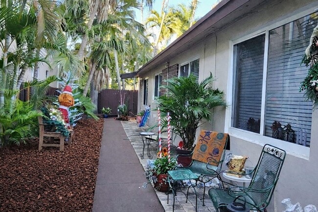 Foto del edificio - 1405 NE 17th St