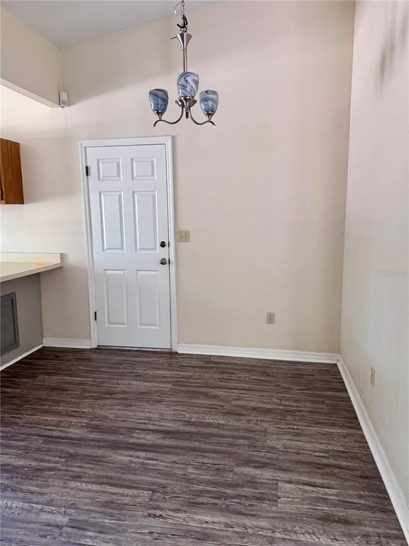 Foto del edificio - 329 NW 48th Blvd