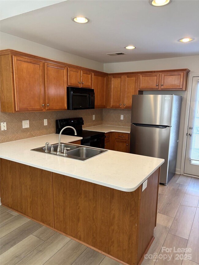 Foto del edificio - 1334 Stoney Creek Ln