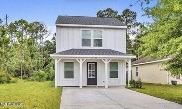 Building Photo - 13227 Willow Oak Cir