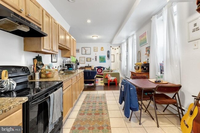 Building Photo - 2010 E York St