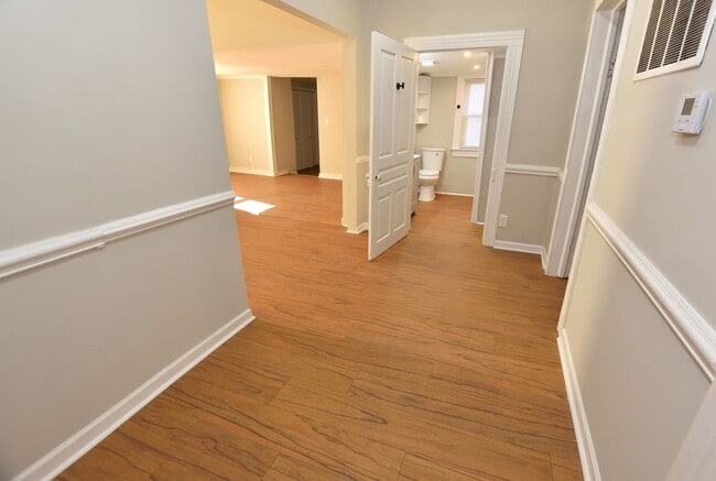 Foto del edificio - 734 Park Ave