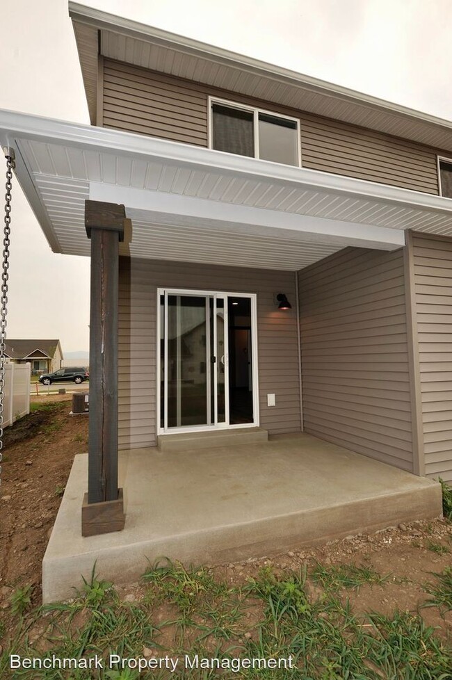 Building Photo - 3 br, 2.5 bath House - 12417 N. Cavanaugh ...