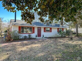 Building Photo - 3127 N Riverside Dr