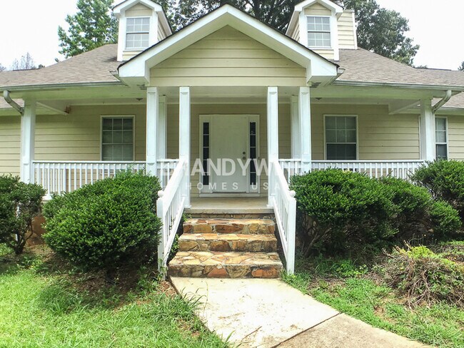 Building Photo - **$500 RENT CREDIT** Your Cozy Corner Awai...