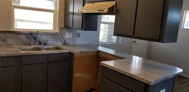Foto del edificio - 6339 Granbury Rd