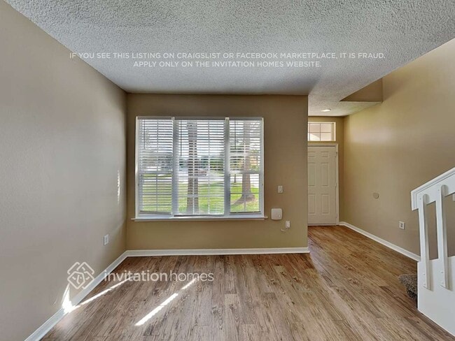 Building Photo - 2022 Meadow Pond Way
