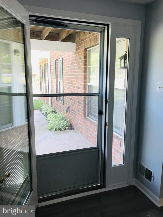 Foto del edificio - 3100 Cardinal Way