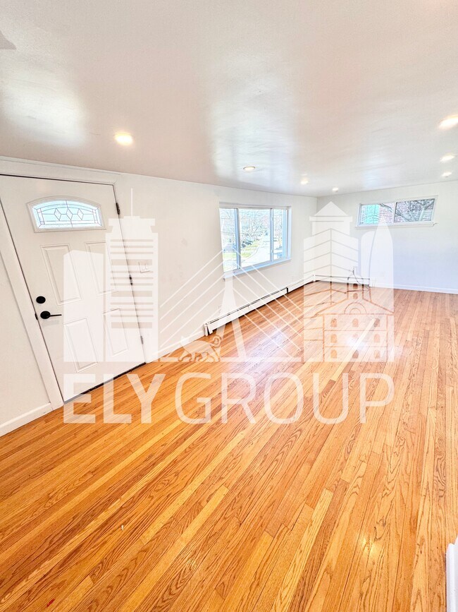 Sala de estar - 96 Amherst Ave