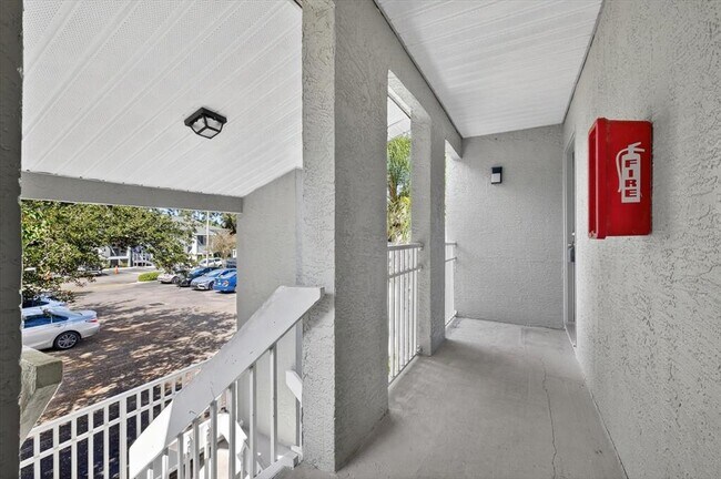 Foto del edificio - 5440 S MacDill Ave