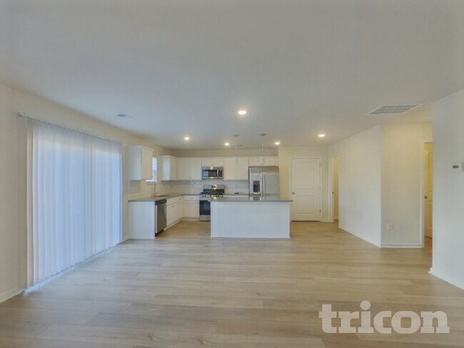 Foto del edificio - 356 Prosperity Ln